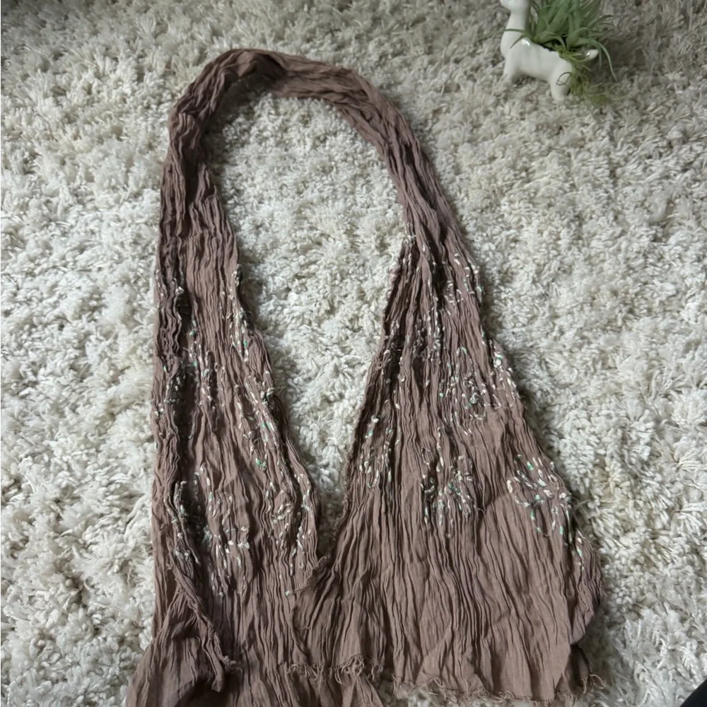 Chic Brown Scarf with embroidery floral vintage like Accents